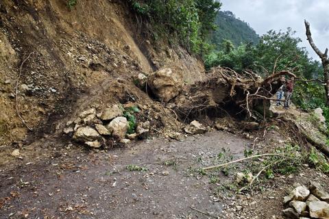 Lluvias en Guatemala han dejado socavamientos, derrumbes y fallecidos 