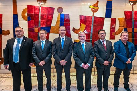 Banco de Guatemala inaugura exposici&oacute;n con 70 obras de arte