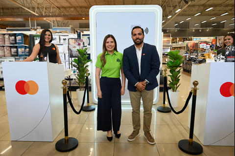 Abre la puerta hacia m&uacute;ltiples beneficios con las Tarjetas Mastercard
