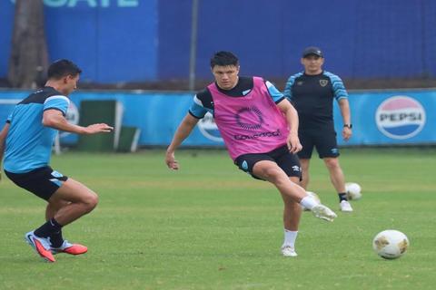 Luis Fernando Tena da a conocer la convocatoria de Guatemala para partidos amistosos