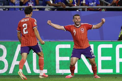 Escocia vence a Hait&iacute; y se adue&ntilde;a del liderato del Grupo C