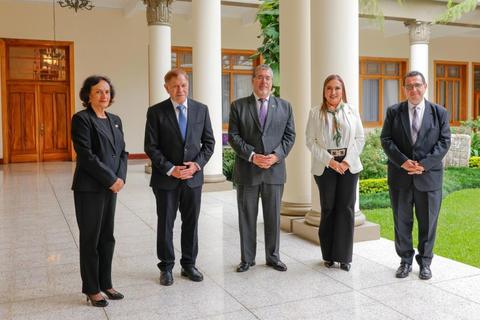 Presidentes de organismos de Estado se re&uacute;nen con Ar&eacute;valo