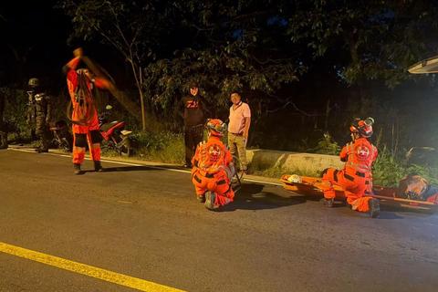 Buscan a 11 personas extraviadas en un cerro de Villa Canales