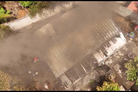 Voraz incendio consume escuela de Sipacate (video)