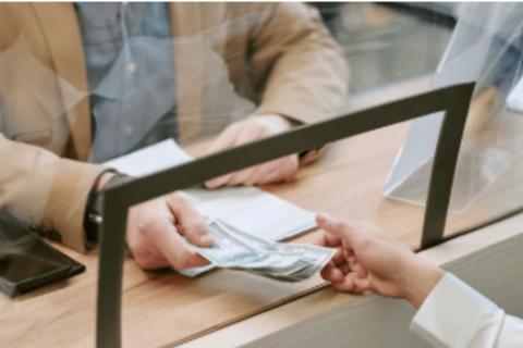 Estos son los horarios bancarios de viernes 26 y lunes 29 de junio