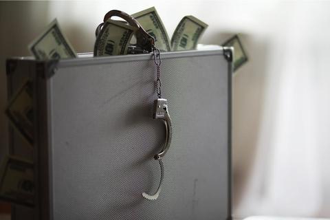 El Congreso aprob&oacute; la Ley Antilavado, una iniciativa avalada por Estados Unidos, el sector bancario y productivo del pa&iacute;s. (Foto: Shutterstock)