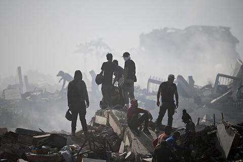 Aumentan a 589 los muertos en Venezuela tras terremotos devastadores