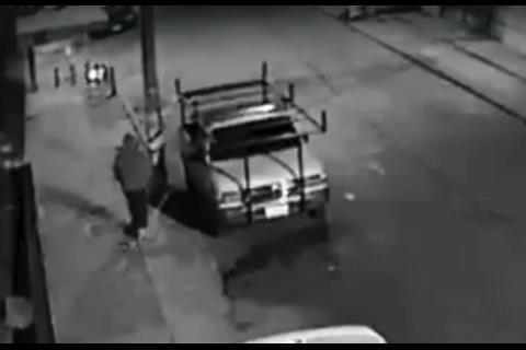 &iexcl;En segundos! As&iacute; se robaron un auto estacionado en zona 11 de Mixco (video)