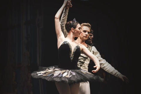 Ballet Cl&aacute;sico de San Petersburgo presenta el 'Lago de los Cisnes' en Guatemala