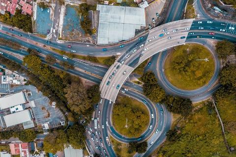 Entorno exportador: Competitividad pa&iacute;s: una agenda urgente