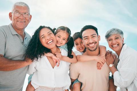 Vivir m&aacute;s, vivir mejor: cuidado y prevenci&oacute;n en el adulto mayor