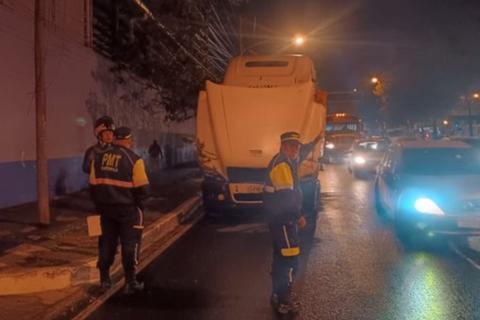 Tr&aacute;nsito complicado en el Anillo Perif&eacute;rico por cabezal con desperfectos (video)