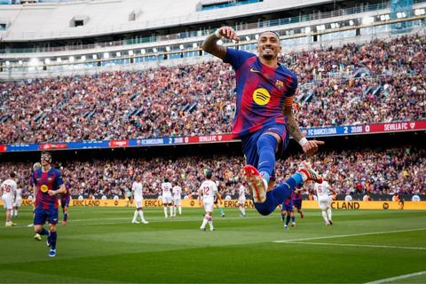 &iexcl;Manita de goles! Barcelona aplasta al Sevilla y se afianza en el liderato