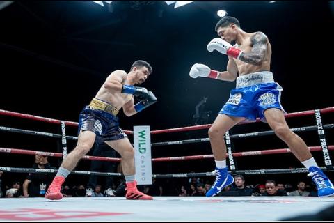 &iexcl;Un round bast&oacute;! Joshua Anton gana por nocaut t&eacute;cnico ante rival uzbeko 