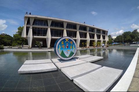 CSU realizar&aacute; pleno extraordinario para conocer renuncia de magistrado suplente de CC