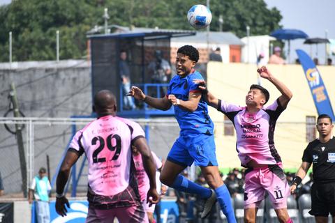Municipal y Mixco definen al primer finalista en El Tr&eacute;bol