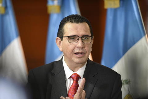 Garc&iacute;a Luna asegura que analizar&aacute;n avances en casos contra exfuncionarios