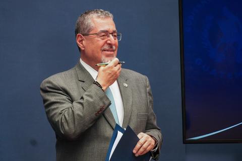 Ar&eacute;valo se&ntilde;ala que los &ldquo;casos falsos y espurios&rdquo; del MP distra&iacute;an al Gobierno