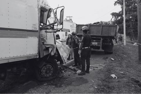 Tr&aacute;gico accidente: Ayudante de cami&oacute;n muere tras fuerte colisi&oacute;n en RN-14