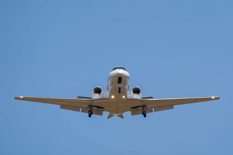 Desaparece un avi&oacute;n con 6 tripulantes tras despegar de Bermudas