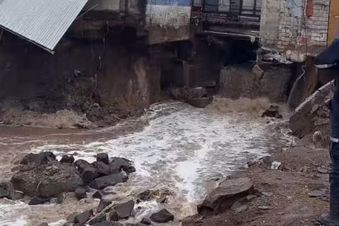 VIDEO: aumenta el caudal y la corriente del r&iacute;o Pinula 