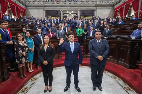 Congreso elige a Elfego Casta&ntilde;&oacute;n como Contralor General de Cuentas