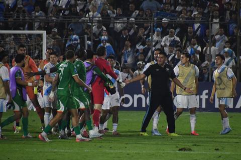 Primeras sanciones de Concacaf a Guatemala por juego ante Surinam