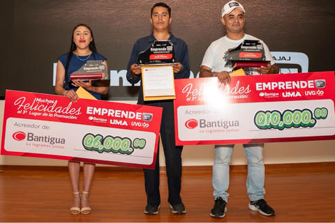 Cinco ideas de negocios fueron premiadas por EmprendeQute