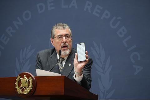 Ar&eacute;valo pide a poblaci&oacute;n evitar los linchamientos y facilitar captura de sospechosos