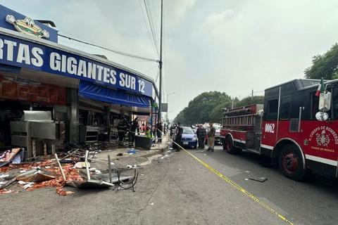 M&eacute;xico: Video revela c&oacute;mo conductor arrolla a varias personas