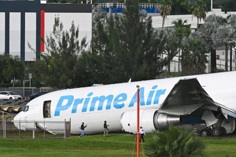 Confirman cinco fallecidos tras accidente de avi&oacute;n de carga en Miami
