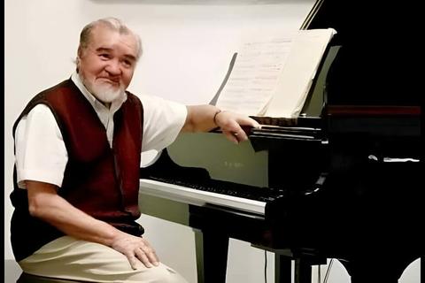 De Suchitep&eacute;quez al mundo: La vida del gran maestro Jorge &Aacute;lvaro Sarmientos