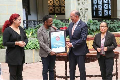 Wingston Gonz&aacute;lez: El escritor gar&iacute;funa que reinventa la literatura guatemalteca