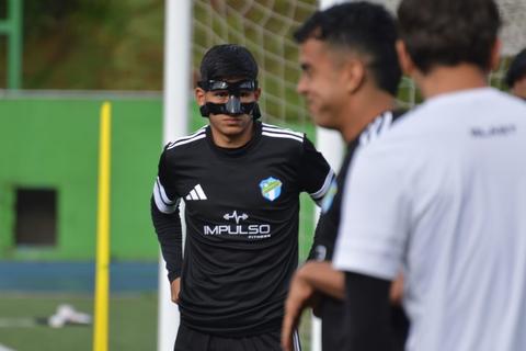 Emerson Raymundo: 'La victoria nos permite respirar un poco'