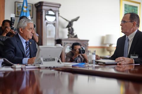 Desatinos e insolencias de nuestros gobernantes