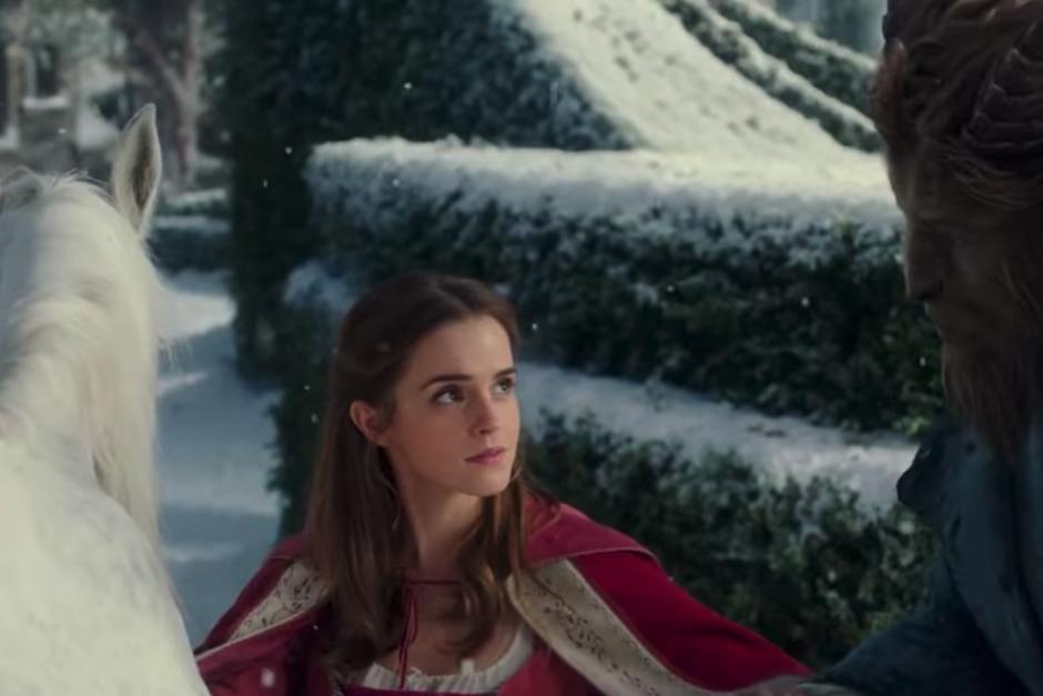 Emma Watson muestra su encanto en el tr&aacute;iler de "La Bella y la Bestia"