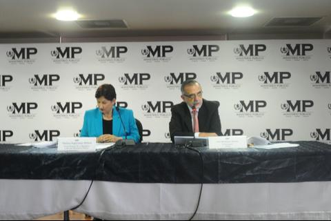 Así contrataron cientos de plazas Luis Rabbé y Arístides Crespo