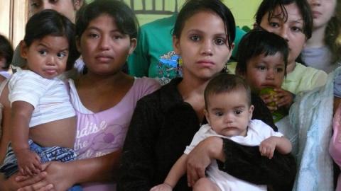 Pequeñas mamás coraje