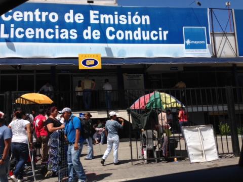 De la burocracia, con cariño, en el día de tu cumpleaños