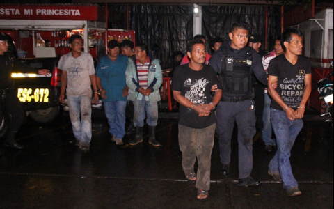 Capturan a 16 supuestos roba furgones en Escuintla