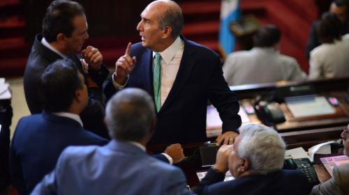 Congreso aumenta el n&uacute;mero de diputados a 160