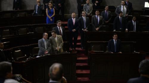 Exdiputados, funcionarios y un DJ de reguet&oacute;n llegar&iacute;an al Congreso