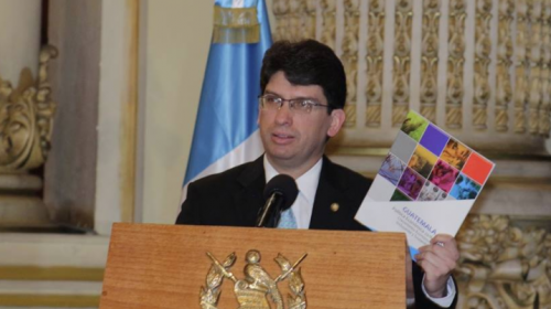 Rub&eacute;n Morales renuncia a su cargo como Ministro de Econom&iacute;a