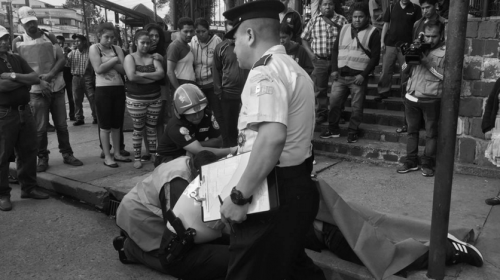 Balacera en el parque Colón termina con la vida de un "mototaxista"
