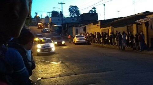 Pilotos del Transurbano paralizan el servicio de buses