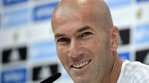 Zinedine Zidane renueva con el Real Madrid por una millonaria suma