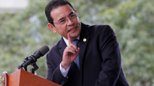 Jimmy recuerda a v&iacute;ctimas del Roosevelt durante el D&iacute;a de la Bandera