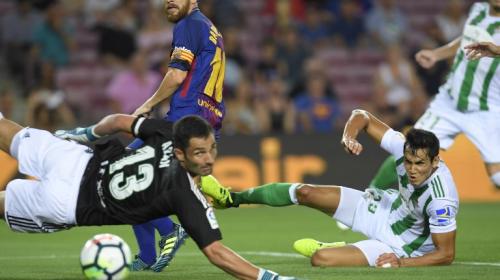 La primera anotaci&oacute;n del Barcelona en La Liga fue un autogol