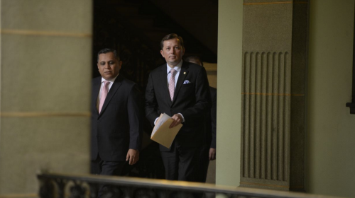 Presidencia arremete contra Aldana y la acusa de chantaje