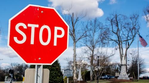 La raz&oacute;n por la que varios pa&iacute;ses tiene una se&ntilde;al de "alto" octagonal 